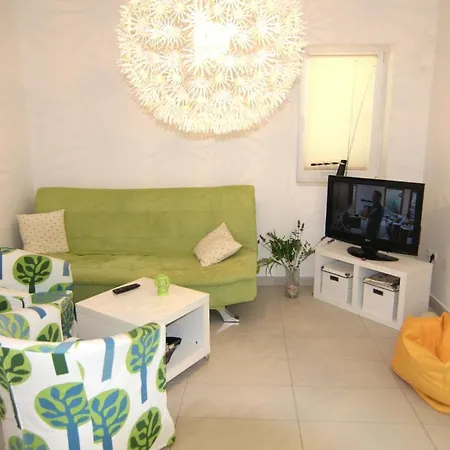 Apartment Doder *